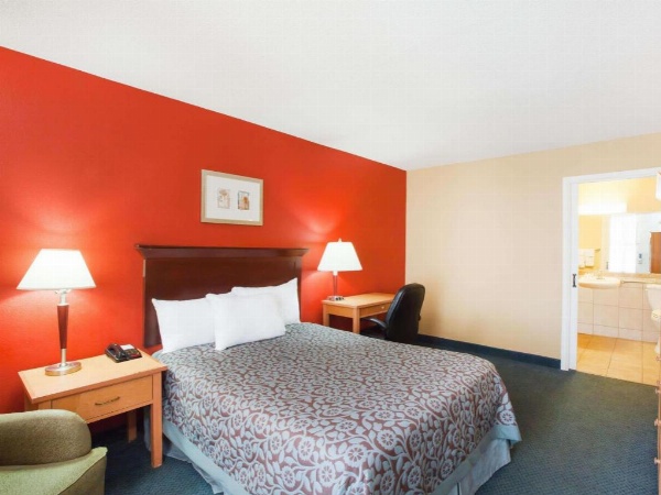Days Inn by Wyndham San Antonio Alamo/Riverwalk image 14